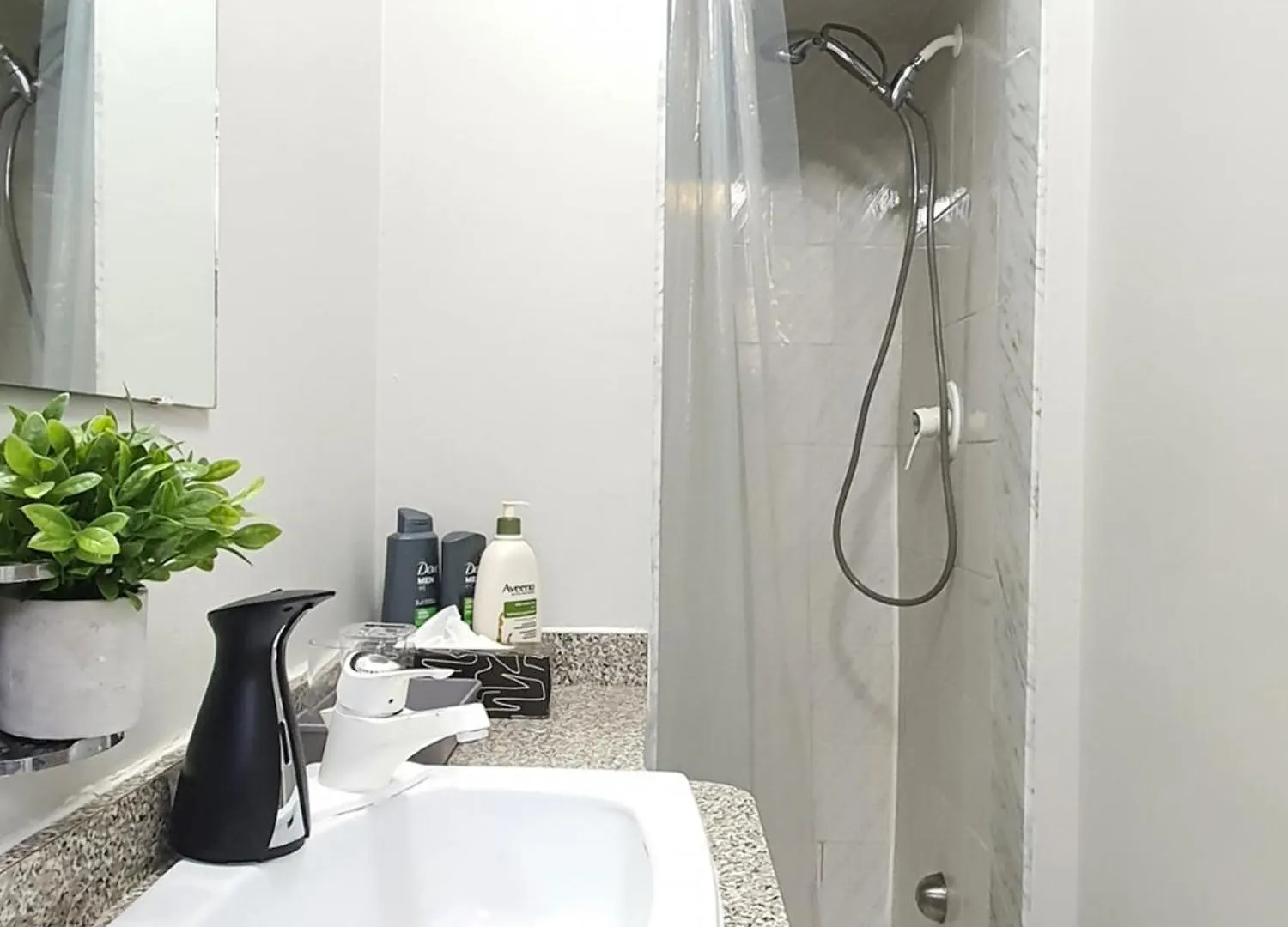 A Home Away Toronto Homestay